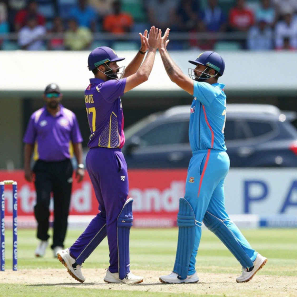 মাঝের ওভারের নীরব অর্থনীতি: ওয়ানডে ক্রিকেটের আসল যুদ্ধ কেন ১১ থেকে ৪০ ওভারে